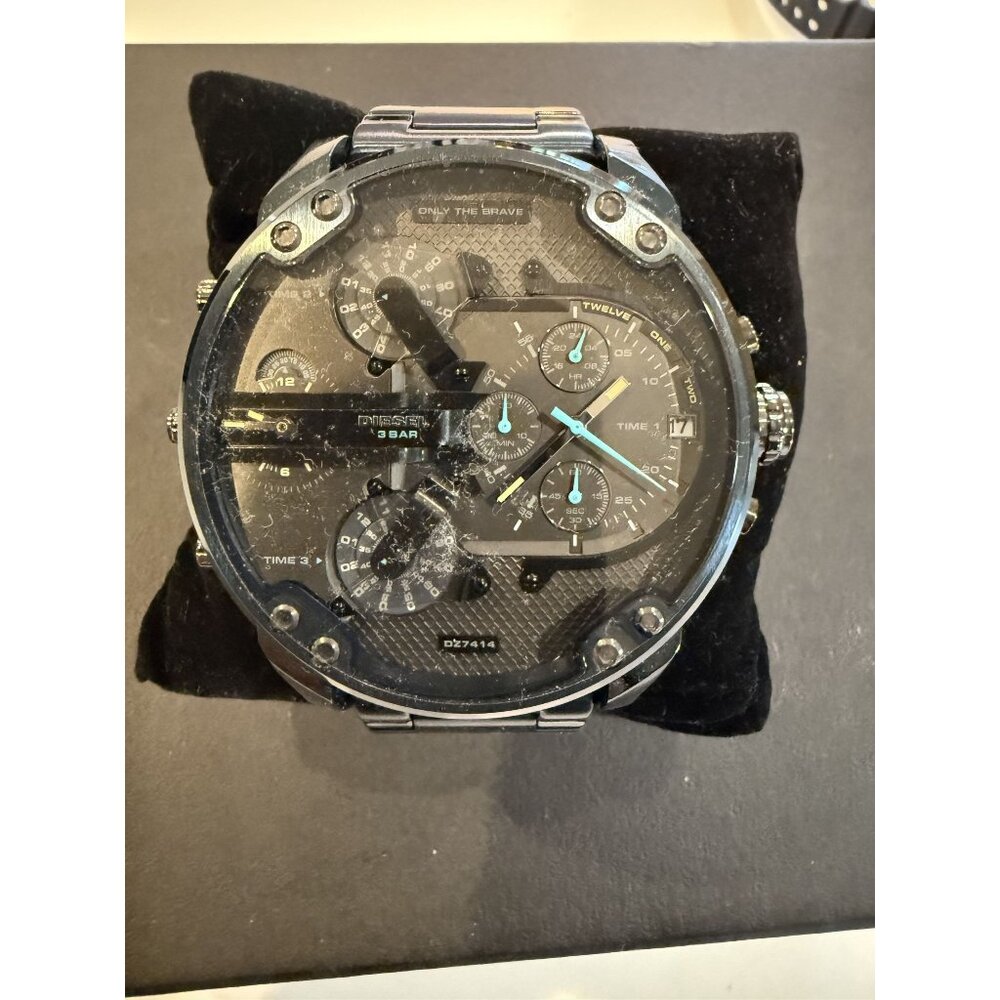 Diesel Mr. Daddy 2.0 Men's Watch with Oversized Chronograph Watch Dial - Brand N